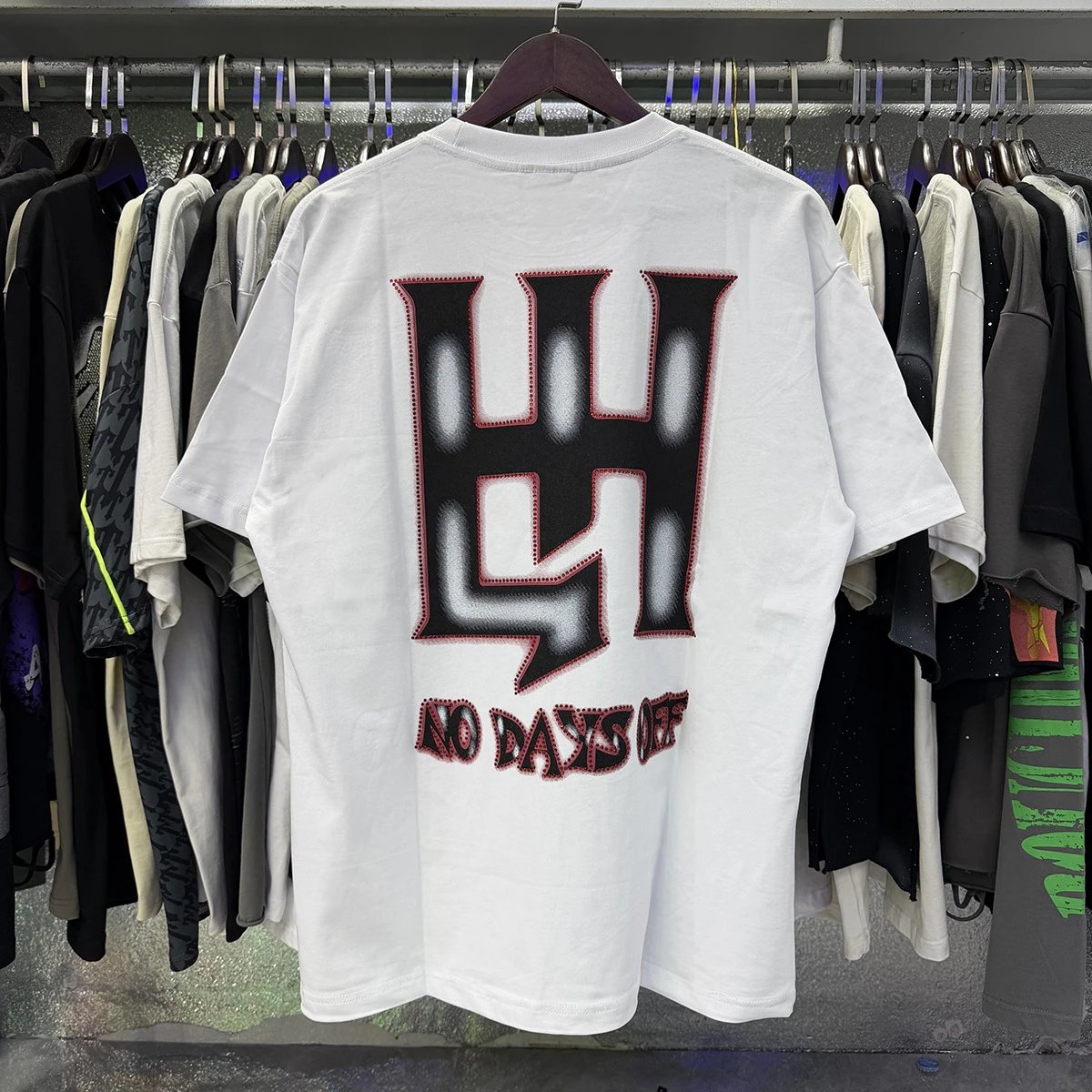 Design Life Hustlers Jesus Is King Graphic T-Shirt Black T-Shirts - 27