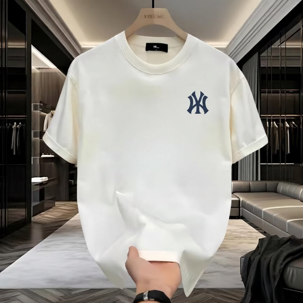 New York Yankees Logo White T-Shirt