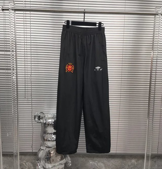Balenciaga Pants: seller detail photo 1
