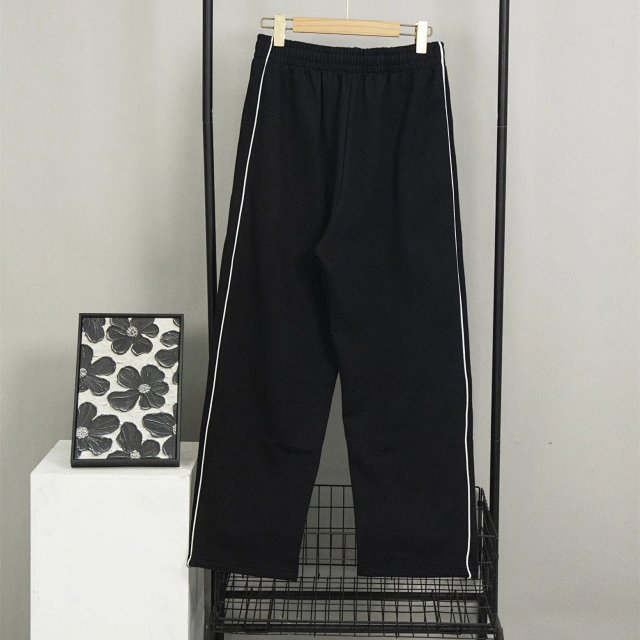 Balenciaga Pants: seller detail photo 2