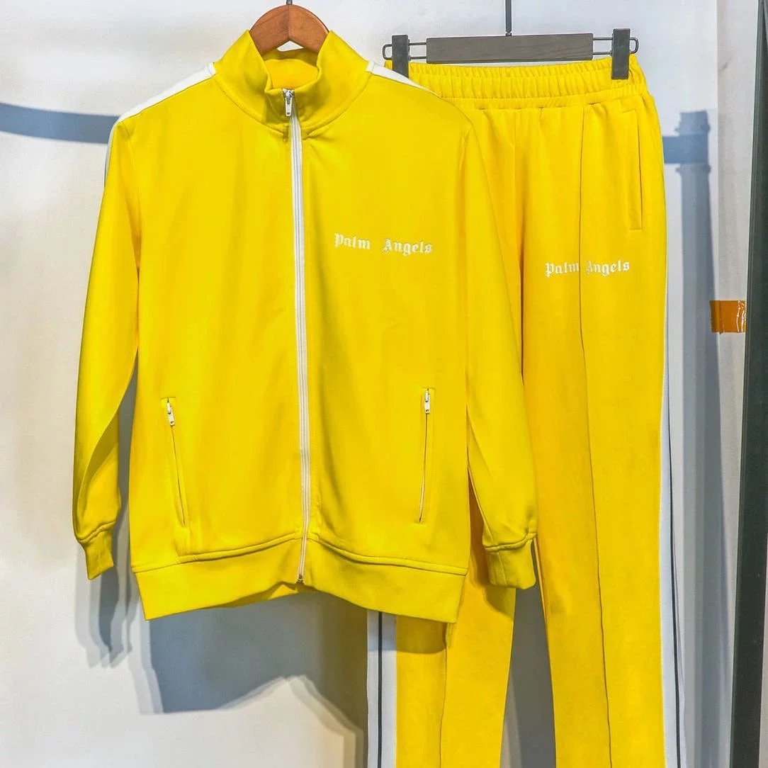 030218011- Letter Yellow Set