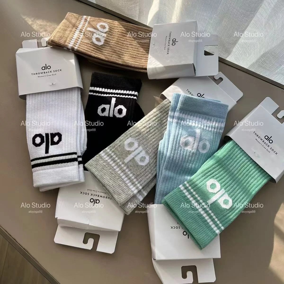 Alo Studio Women's Crew Socks