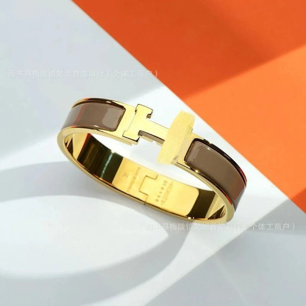 Hermès Jewelry H-Link Enamel Bangle Bracelet — Gold elephant gray H bracelet with packing