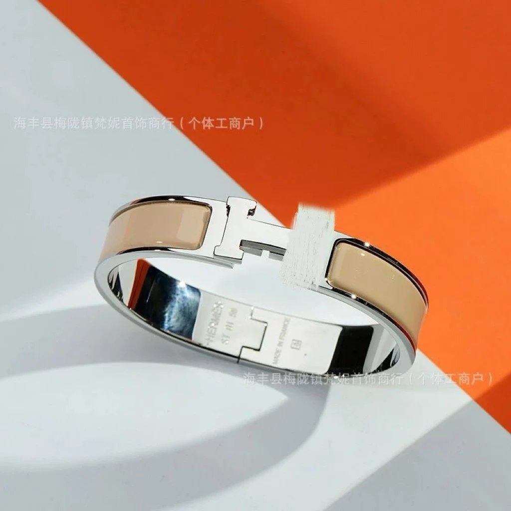 Hermès Jewelry H-Link Enamel Bangle Bracelet — Platinum Milk Tea H Bracelet with Packaging