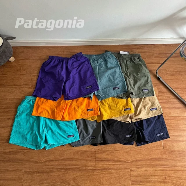 Patagonia Shorts Baggies with Elastic Waist and Rear Pocket product detail image 2