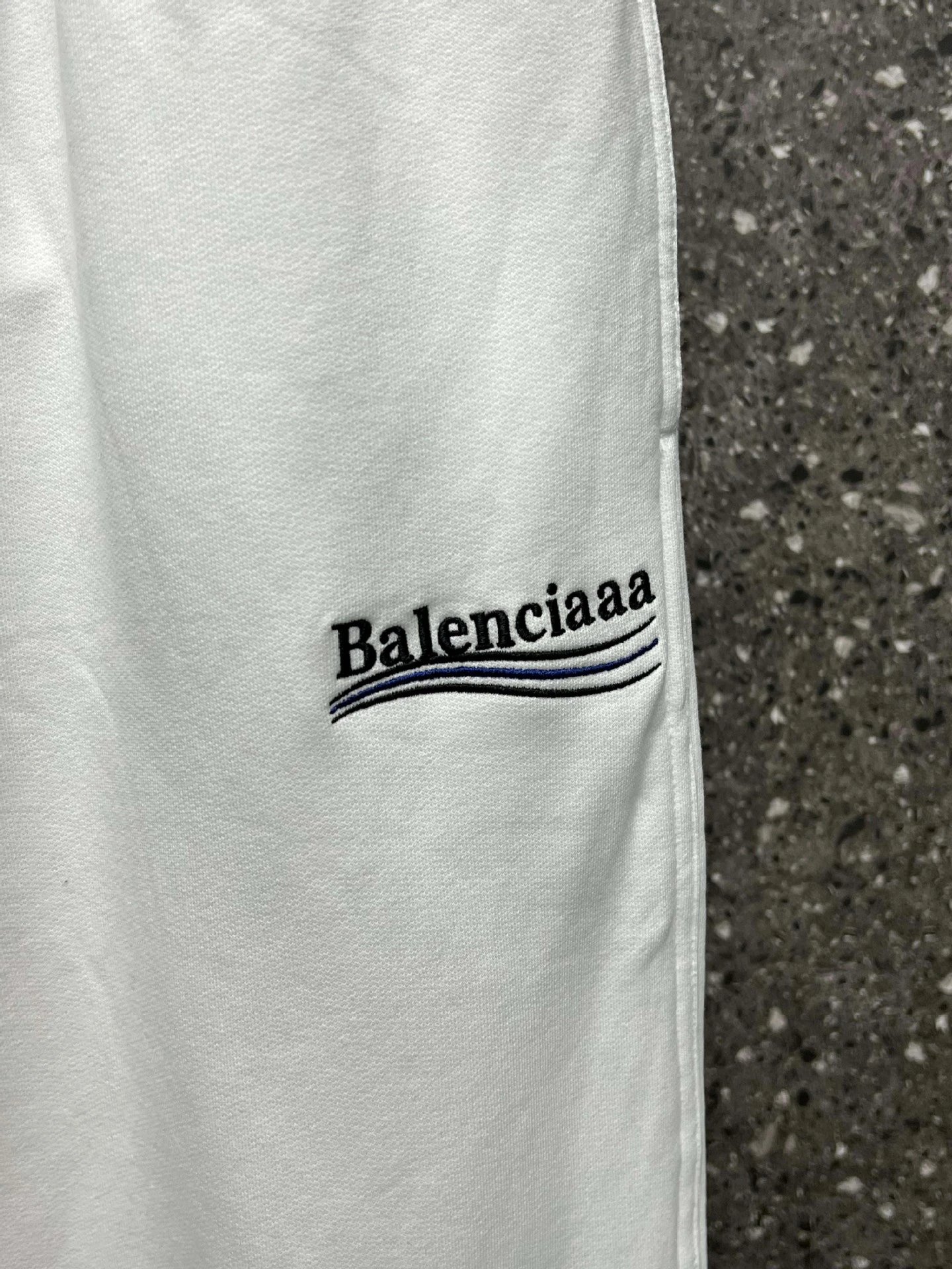 Balenciaga Logo-Embroidered Yellow Sweatpants - 9