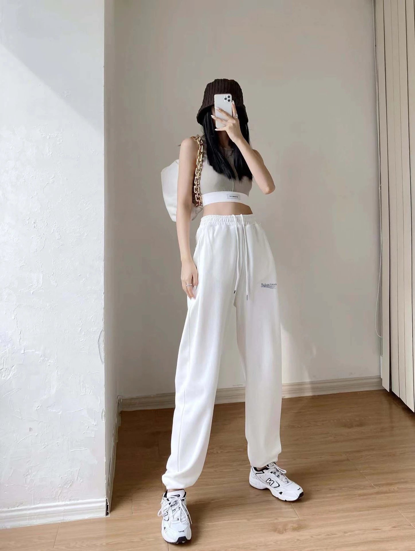 Balenciaga Logo-Embroidered Yellow Sweatpants - 20