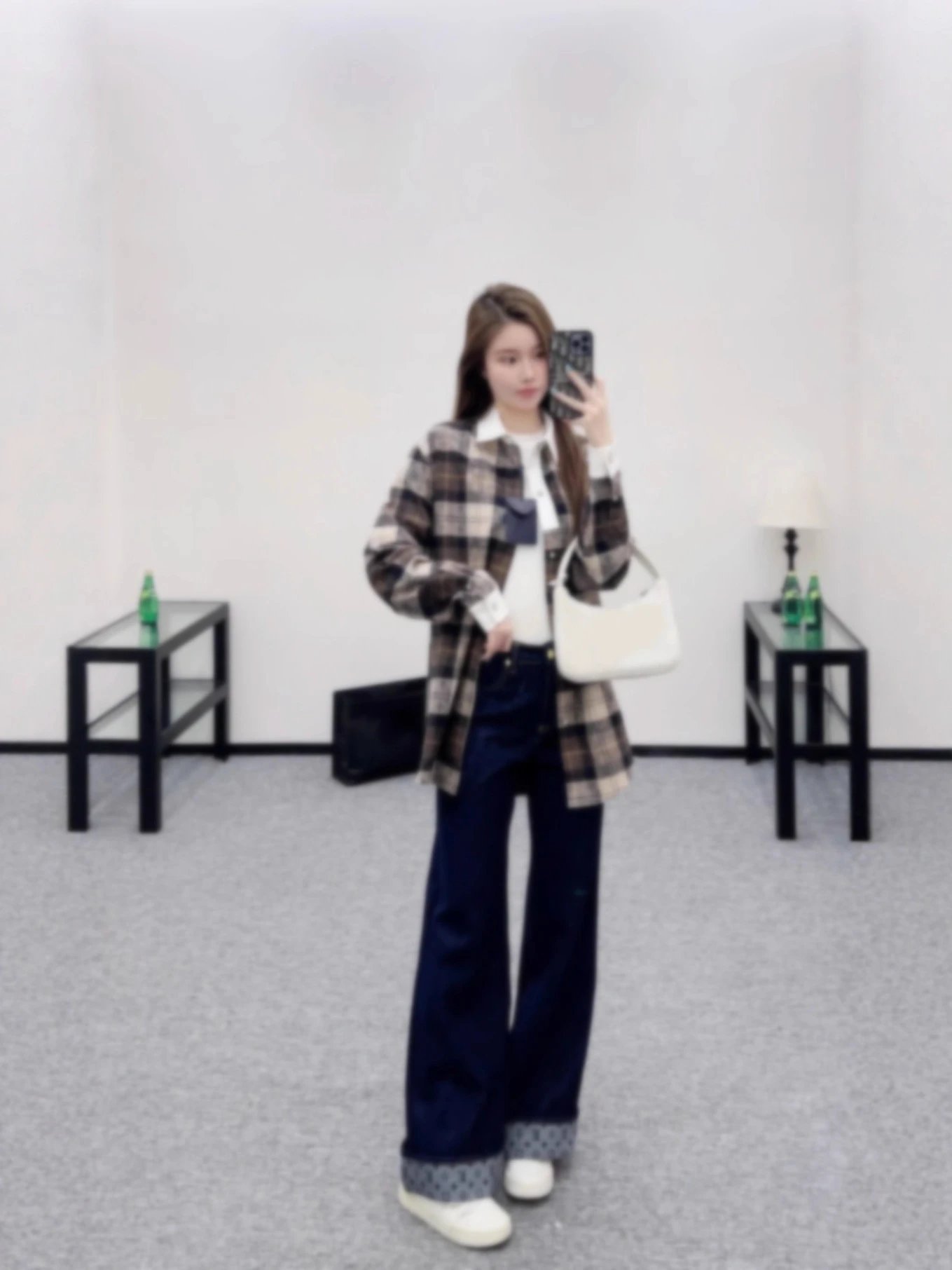 High-Quality Jacquard Contrast Collar Plaid Flannel Long Sleeve Shirt photo 6