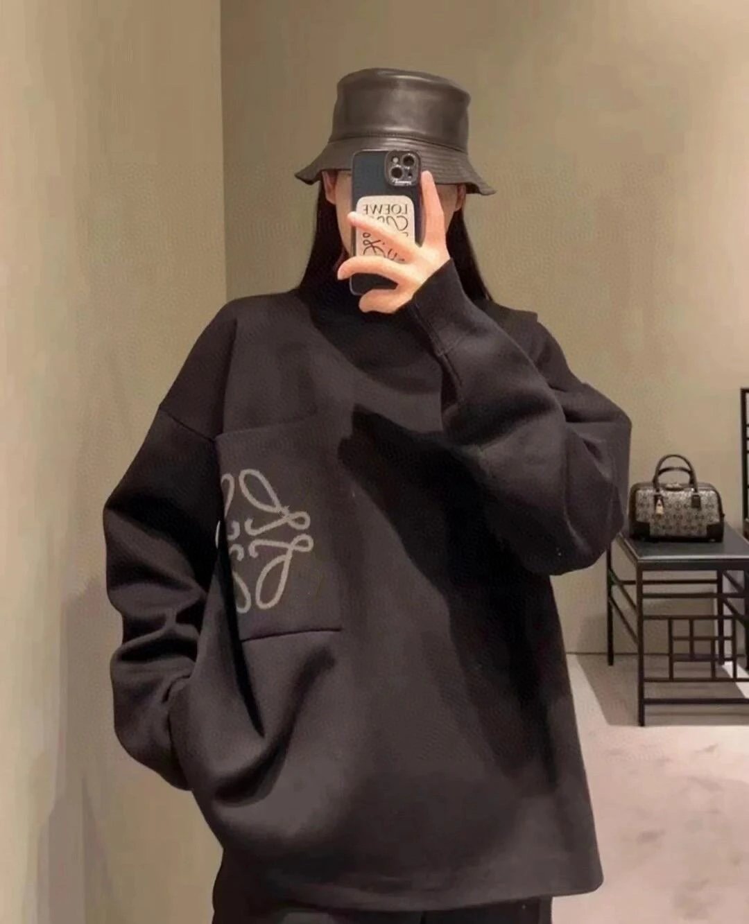 Classic Embroidered Pocket Crewneck Sweater T-Shirt Unisex photo 7