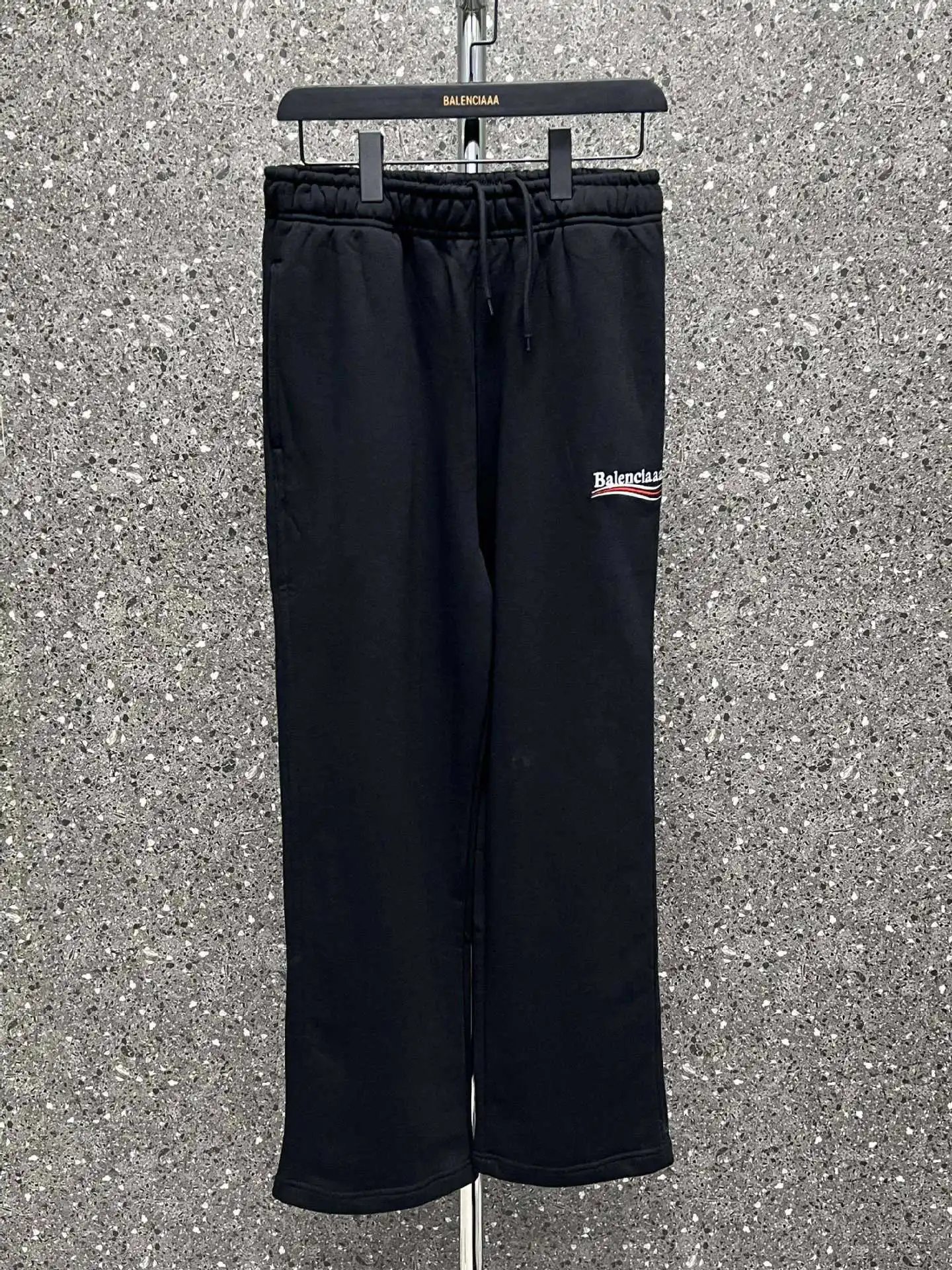 Balenciaga Logo-Embroidered Yellow Sweatpants - 3