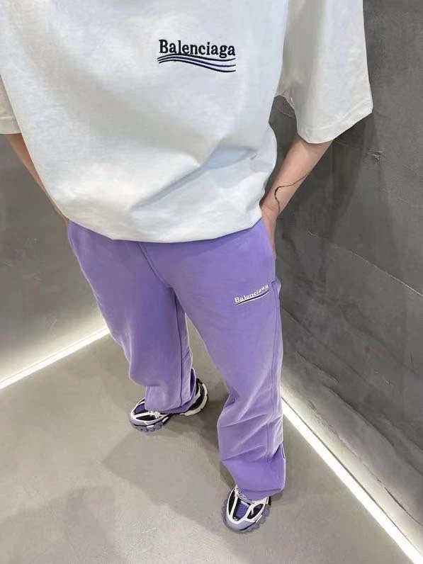 Balenciaga Logo-Embroidered Yellow Sweatpants - 21