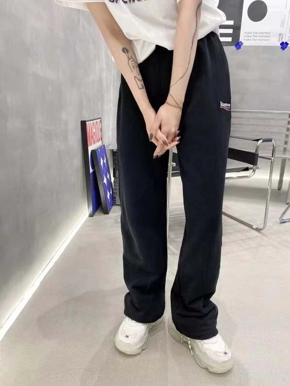 Balenciaga Logo-Embroidered Yellow Sweatpants - 22