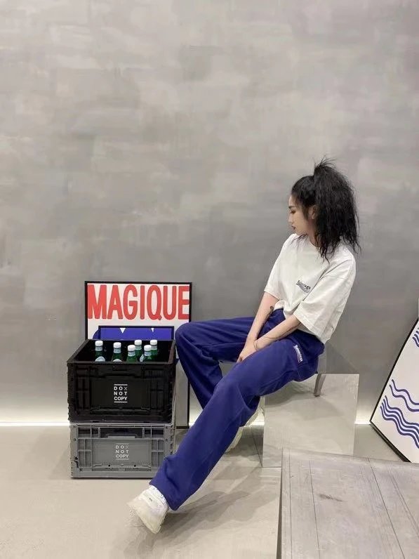 Balenciaga Logo-Embroidered Yellow Sweatpants - 24