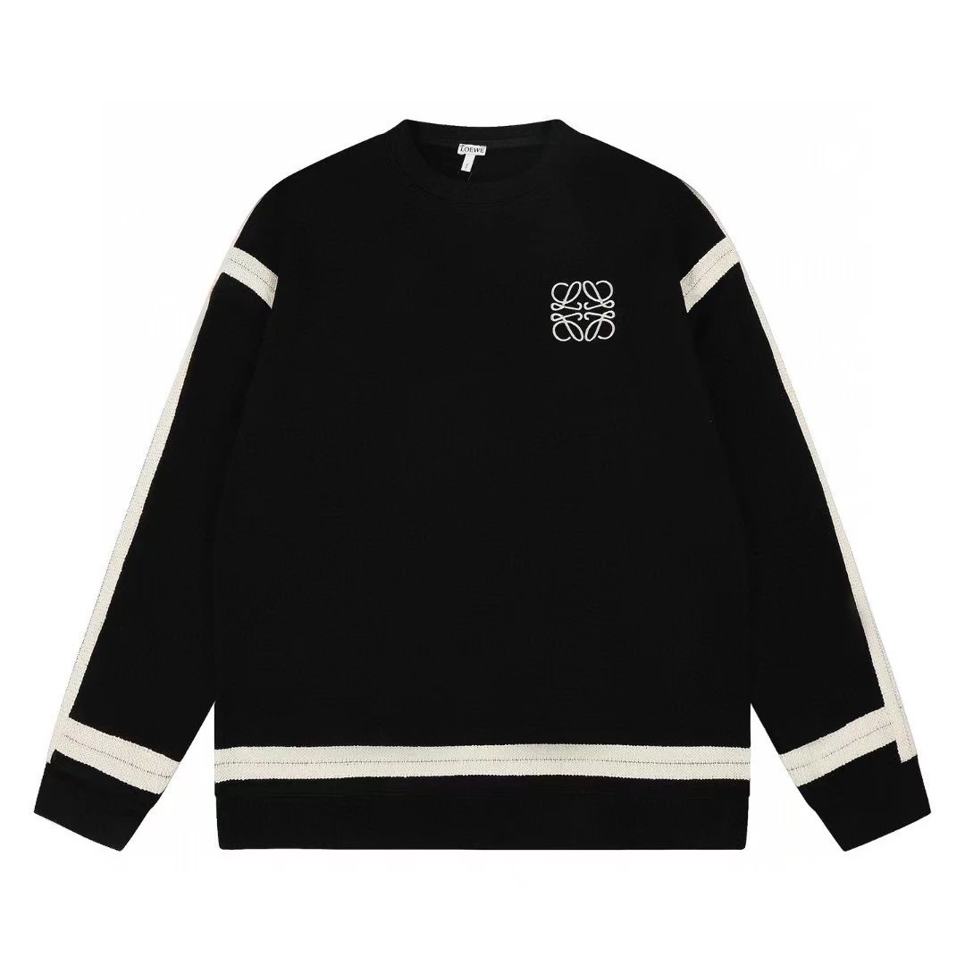 Classic Letter Print Hoodie photo 6