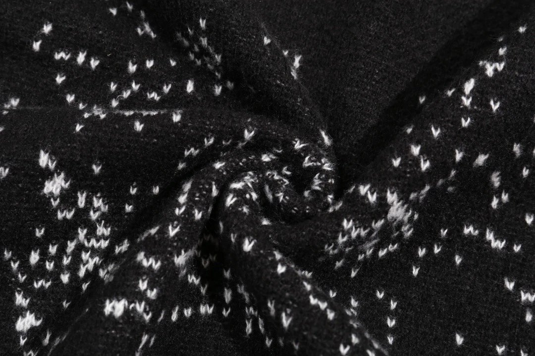 AMI Logo Jacquard Knit Sweater photo 8