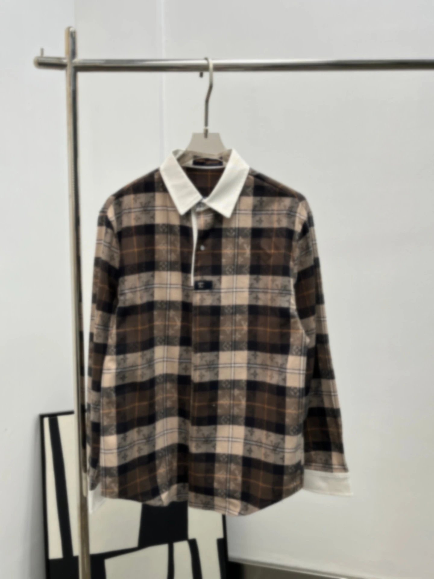 High-Quality Jacquard Contrast Collar Plaid Flannel Long Sleeve Shirt photo 2
