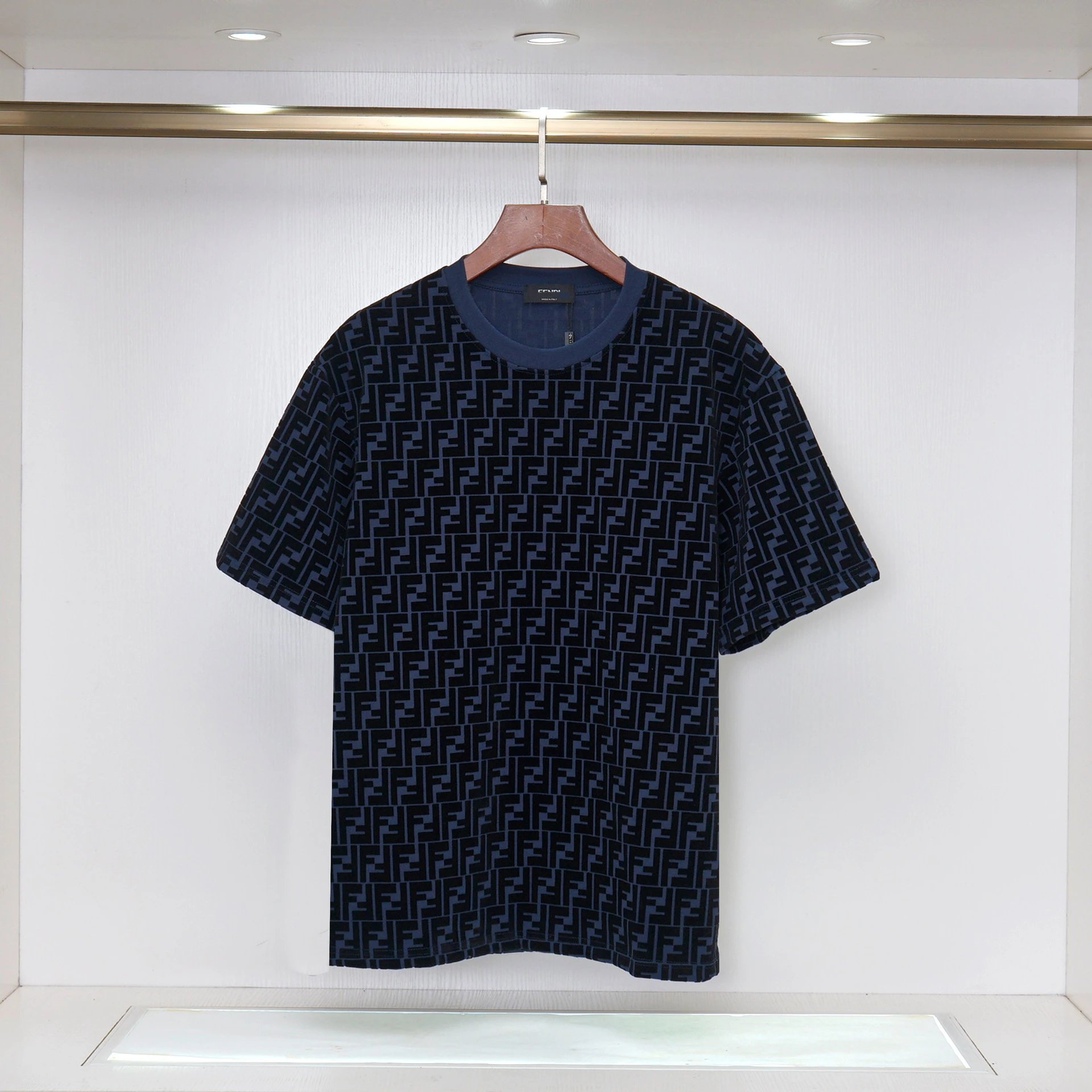 Double F Letter Jacquard Short Sleeve T-Shirt photo 7
