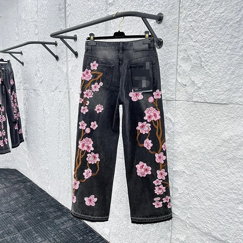 Embroidered Floral Jeans photo 2