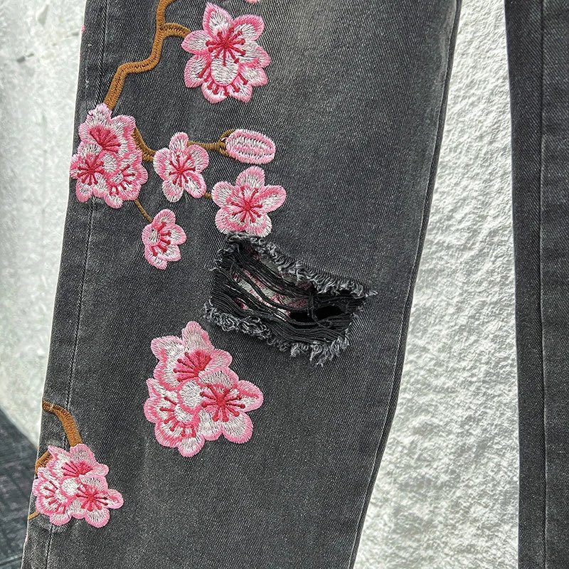 Embroidered Floral Jeans photo 6