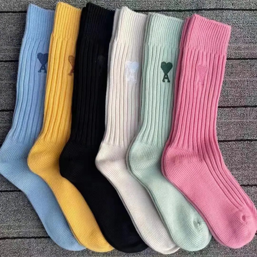 Embroidered Mid Crew Socks Couple Set photo 4