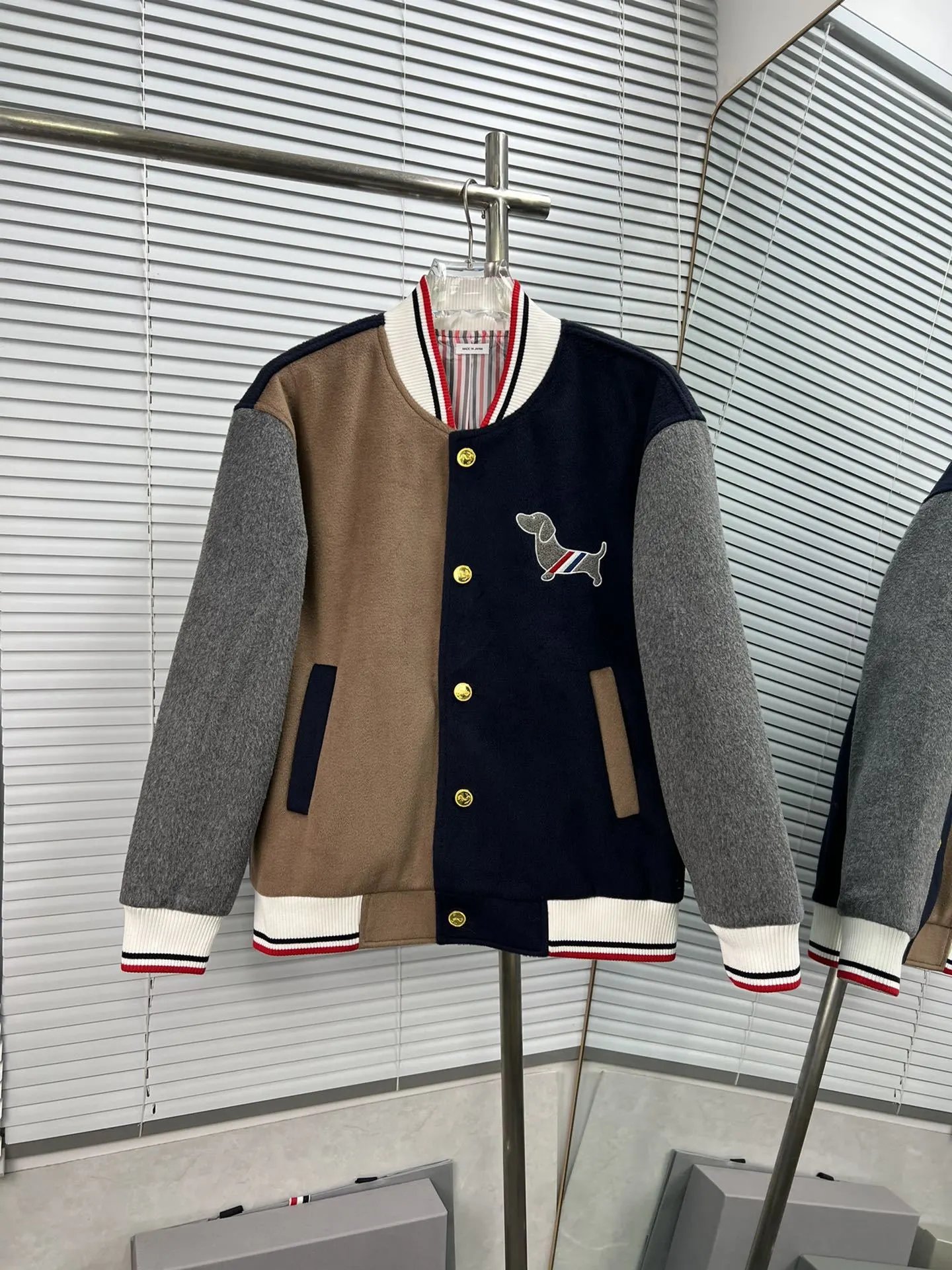 High-Quality Embroidered Long Sleeve Stand Collar Baseball Jacket photo 4