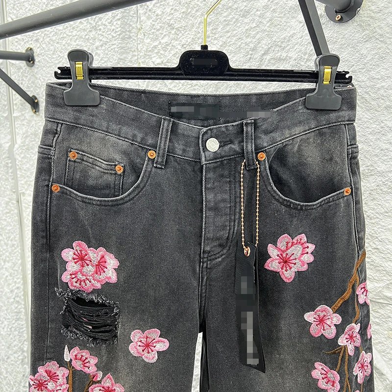 Embroidered Floral Jeans photo 4