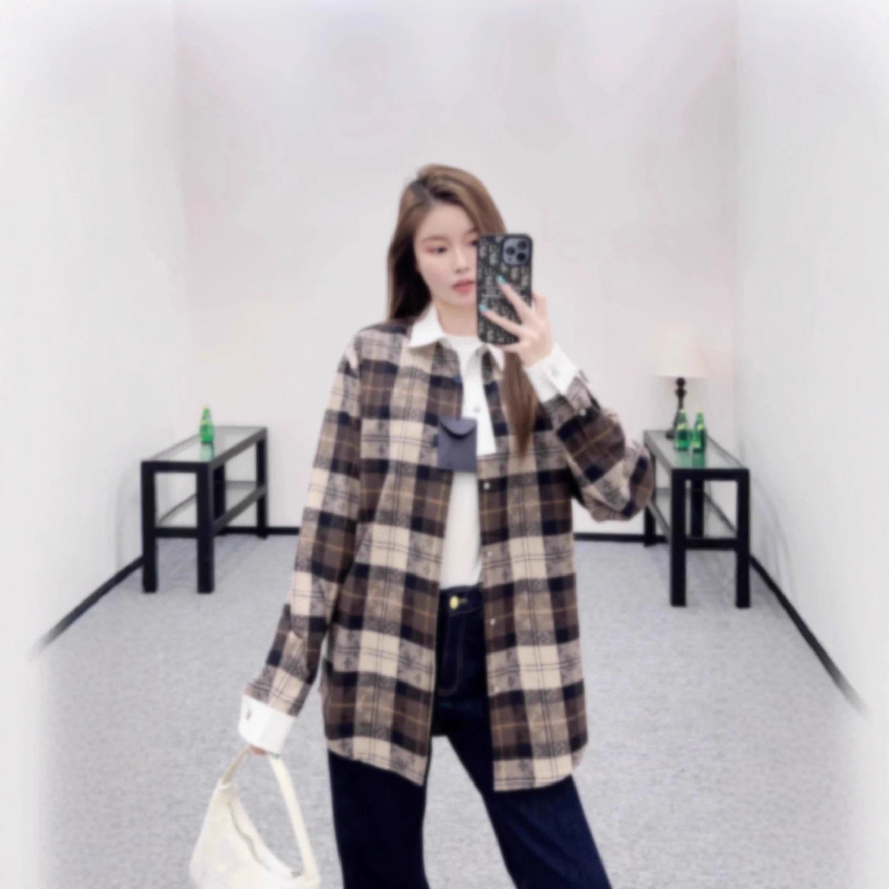 High-Quality Jacquard Contrast Collar Plaid Flannel Long Sleeve Shirt