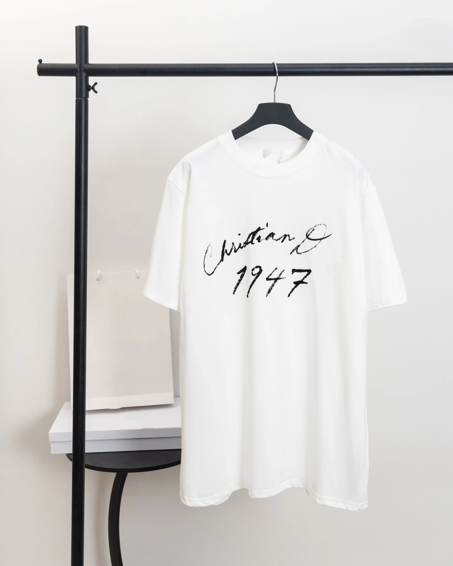 Distressed Letter Print T-Shirt photo 6