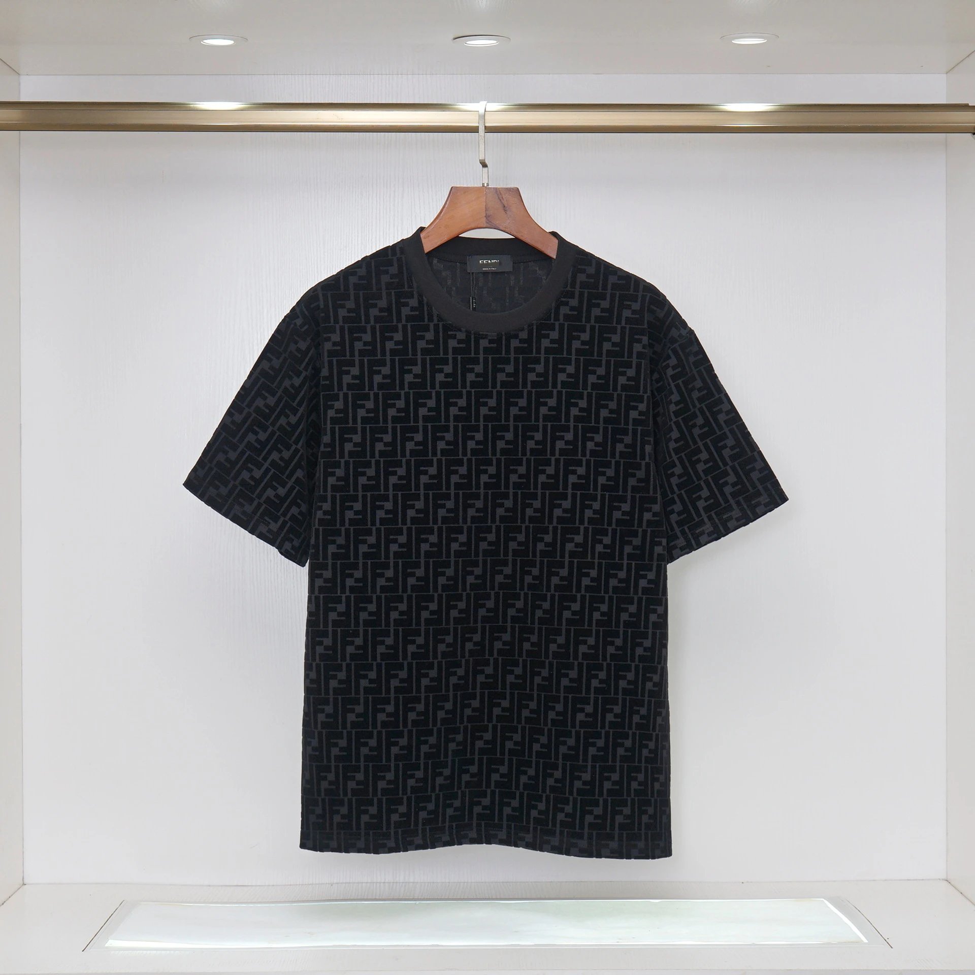 Double F Letter Jacquard Short Sleeve T-Shirt photo 6