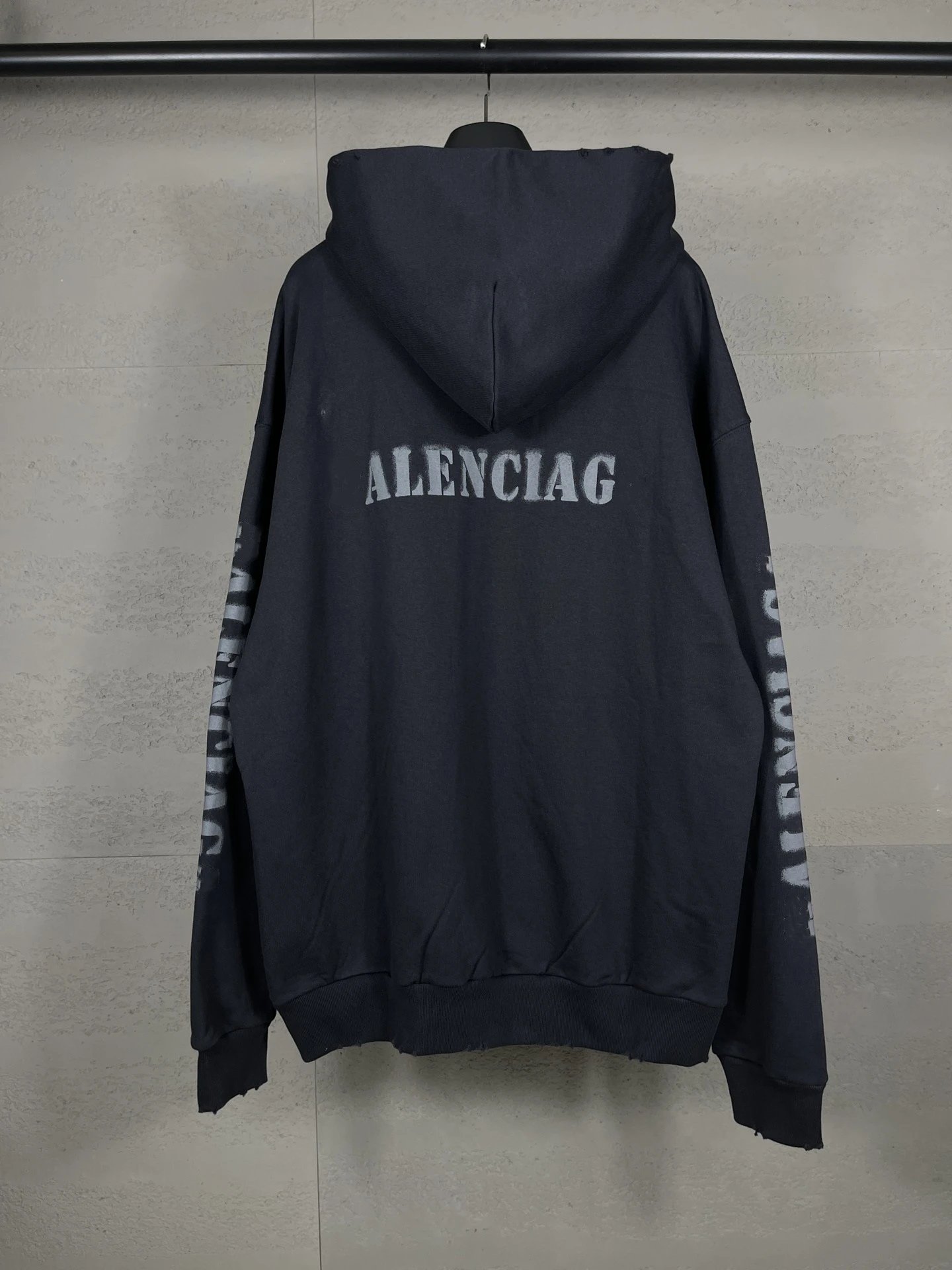 Gaichela Distressed Logo Hoodie Gray - 38