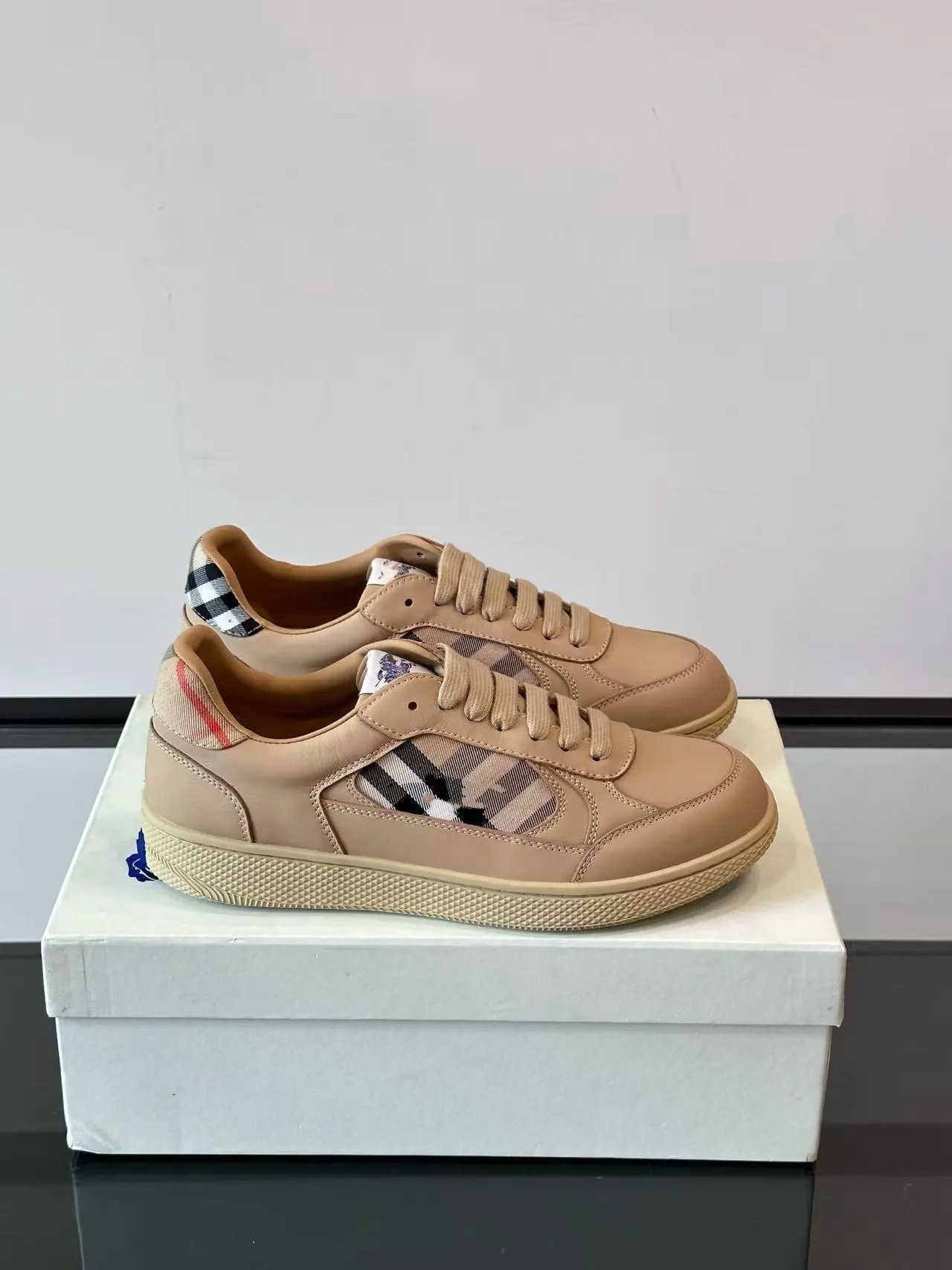 Classic Low Top Leather Casual Shoes photo 7