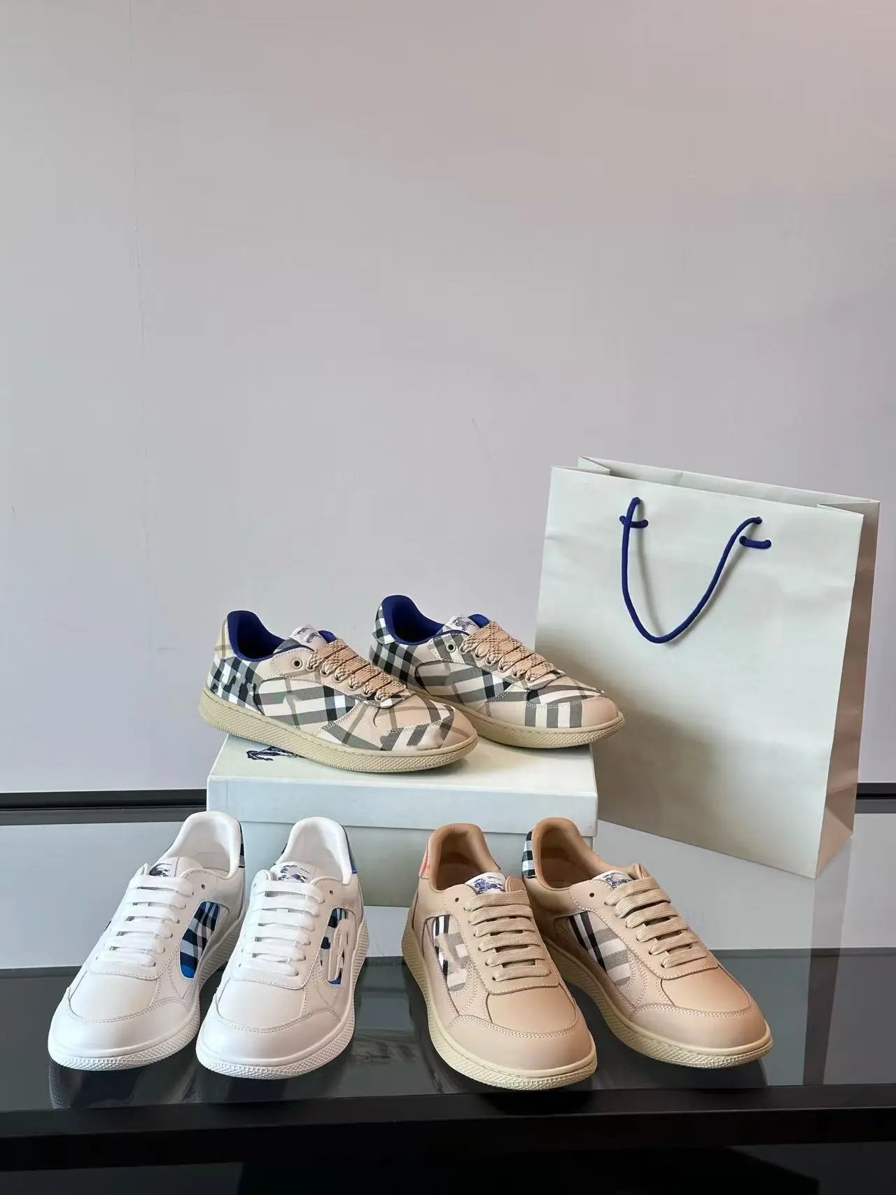 Classic Low Top Leather Casual Shoes photo 5