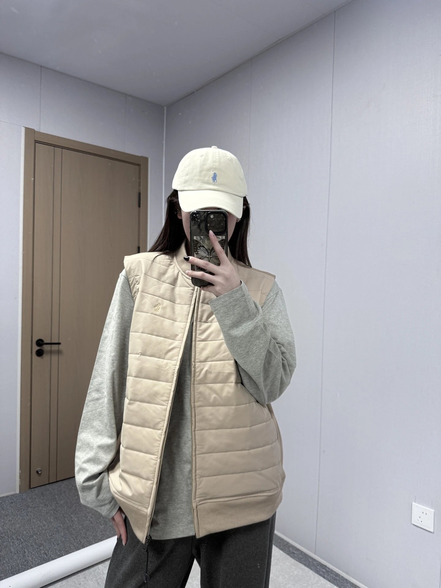 Embroidered Baseball Collar Vest photo 5