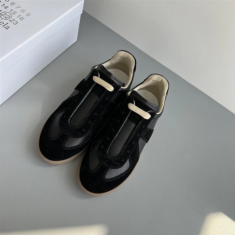Silver Leather Low-Top Casual Sneaker photo 4