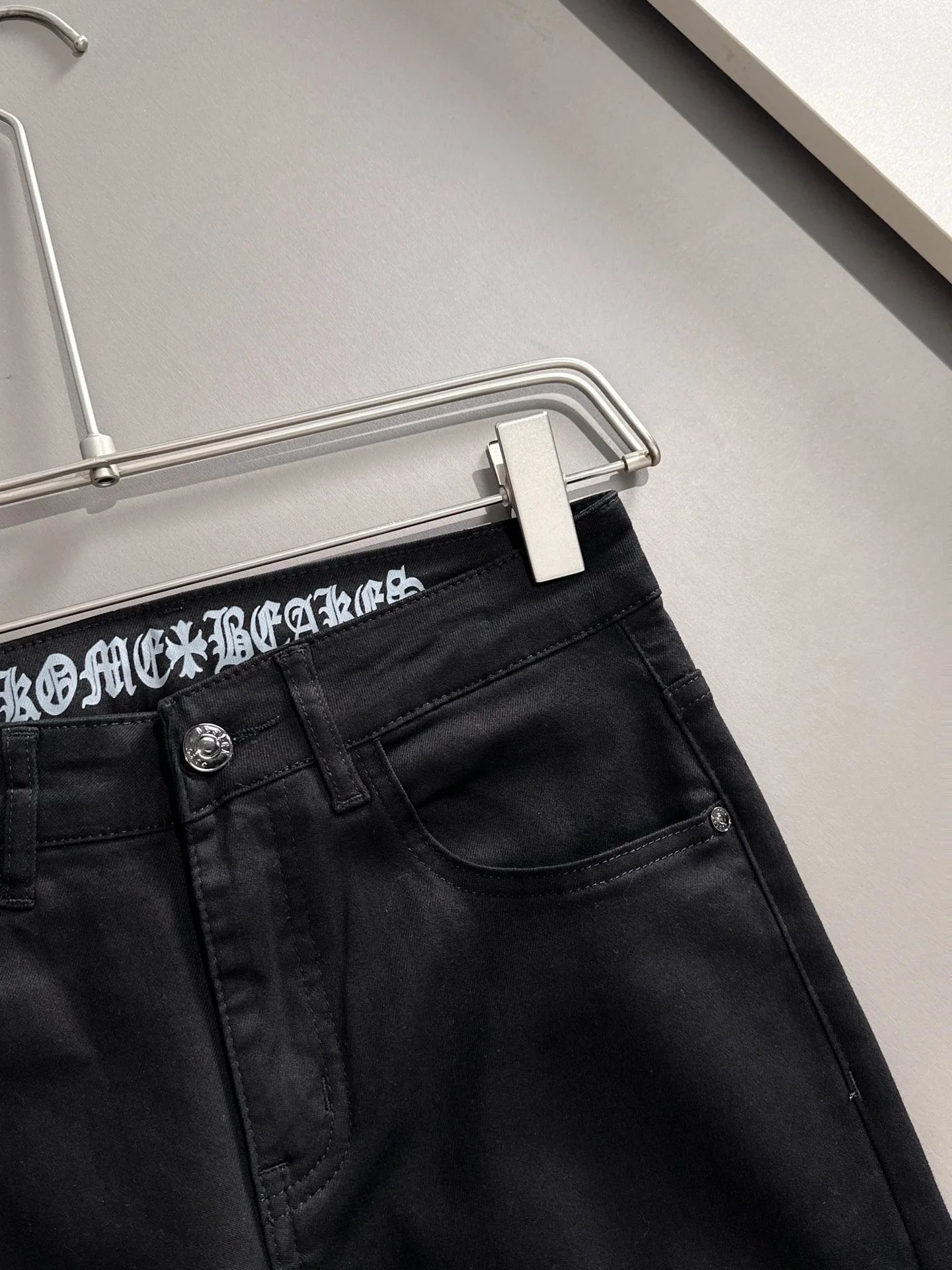 Hot-Fix Pocket Jeans photo 6