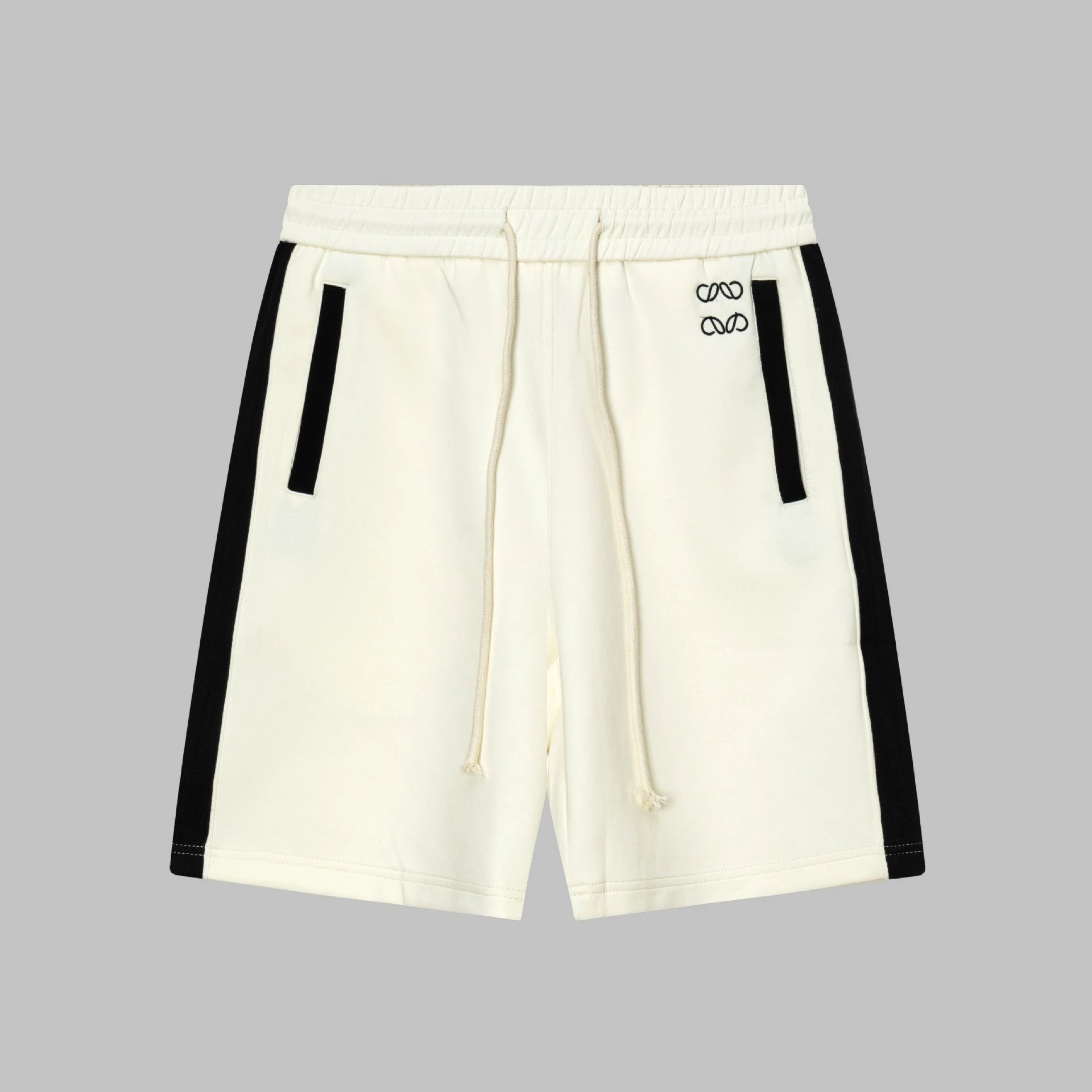 Embroidered Loose Shorts photo 2