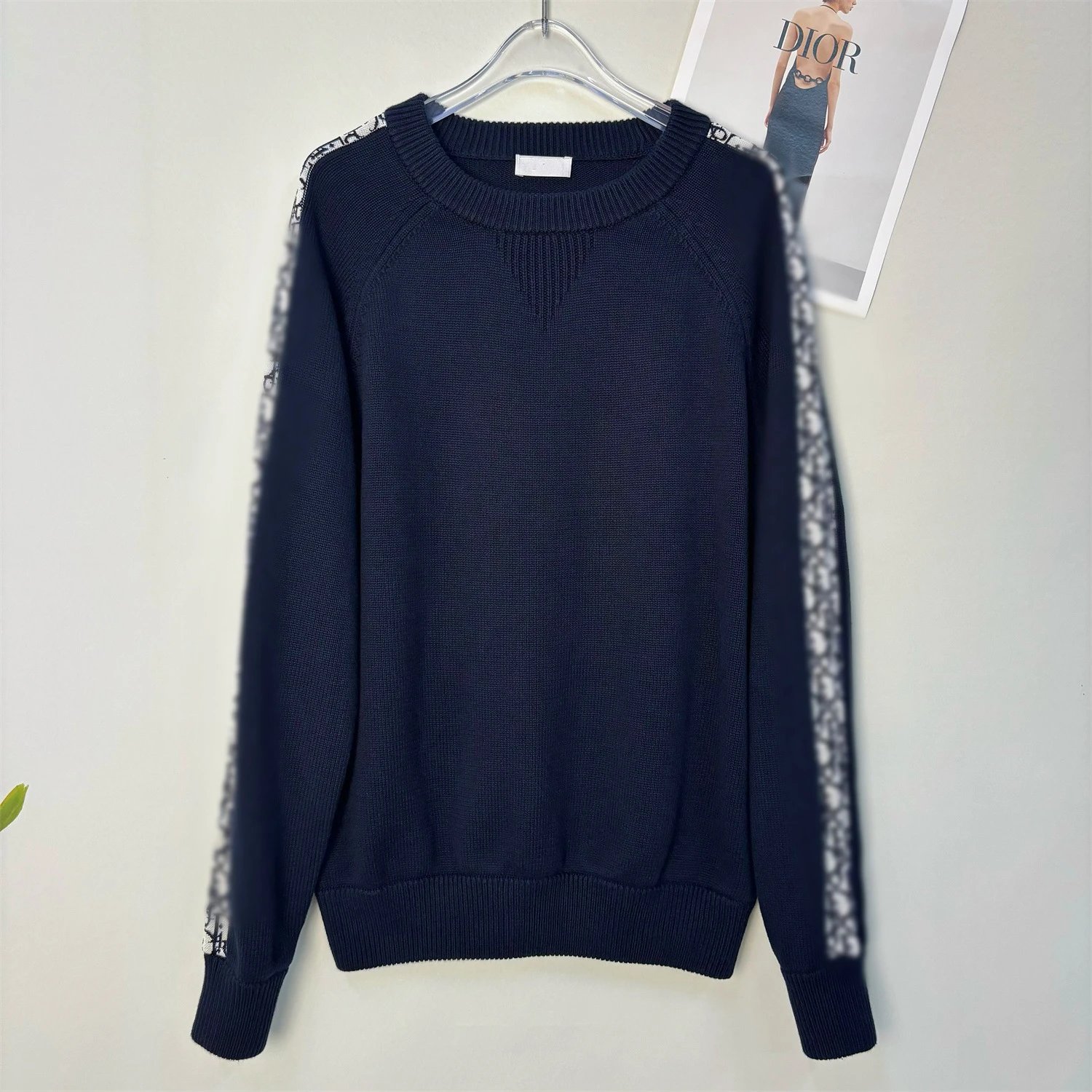 Jacquard Crew Neck Hoodie photo 3
