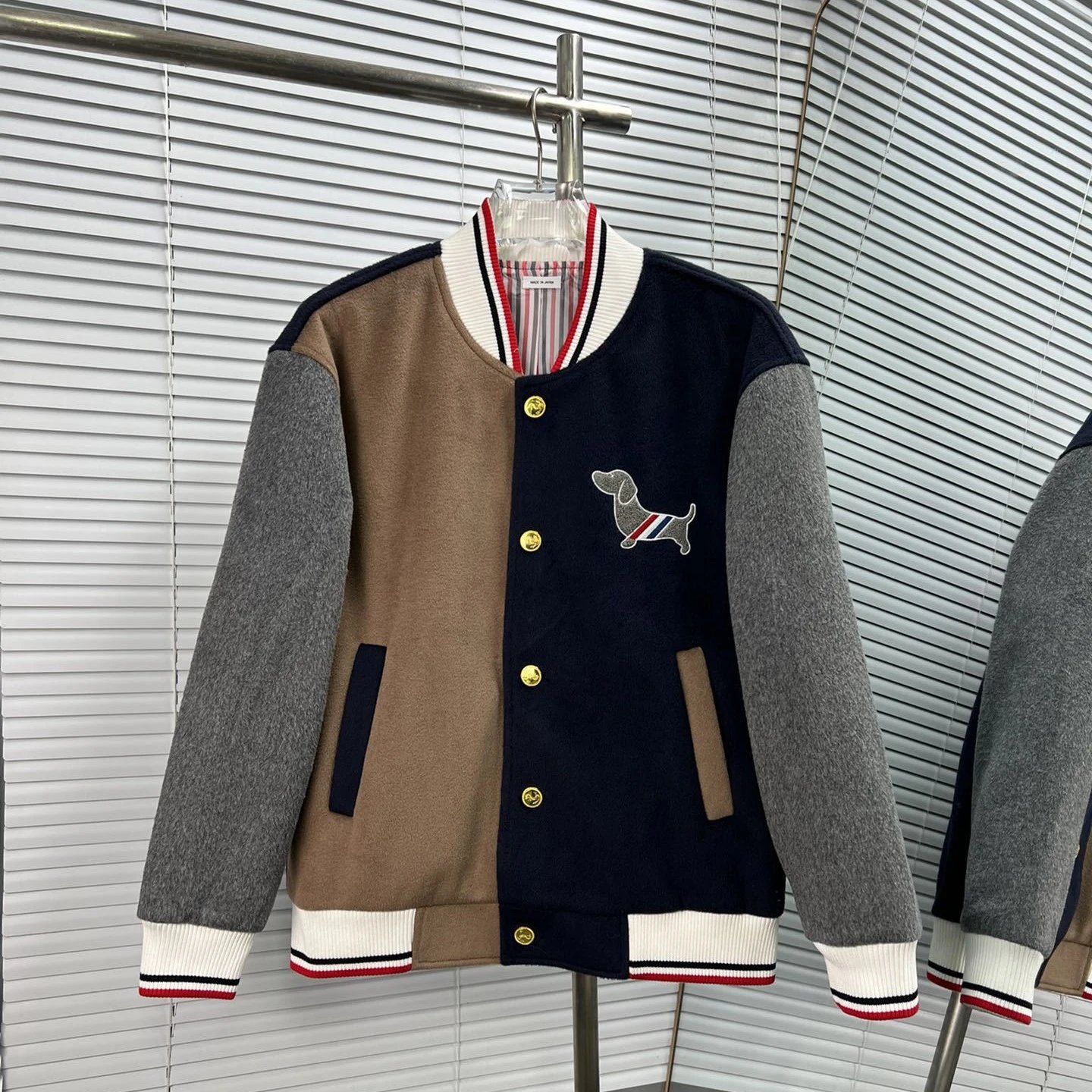High-Quality Embroidered Long Sleeve Stand Collar Baseball Jacket photo 2