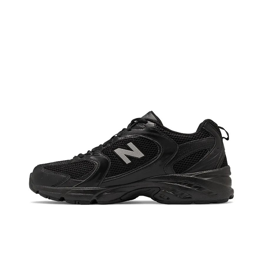 MR530FB1 Black