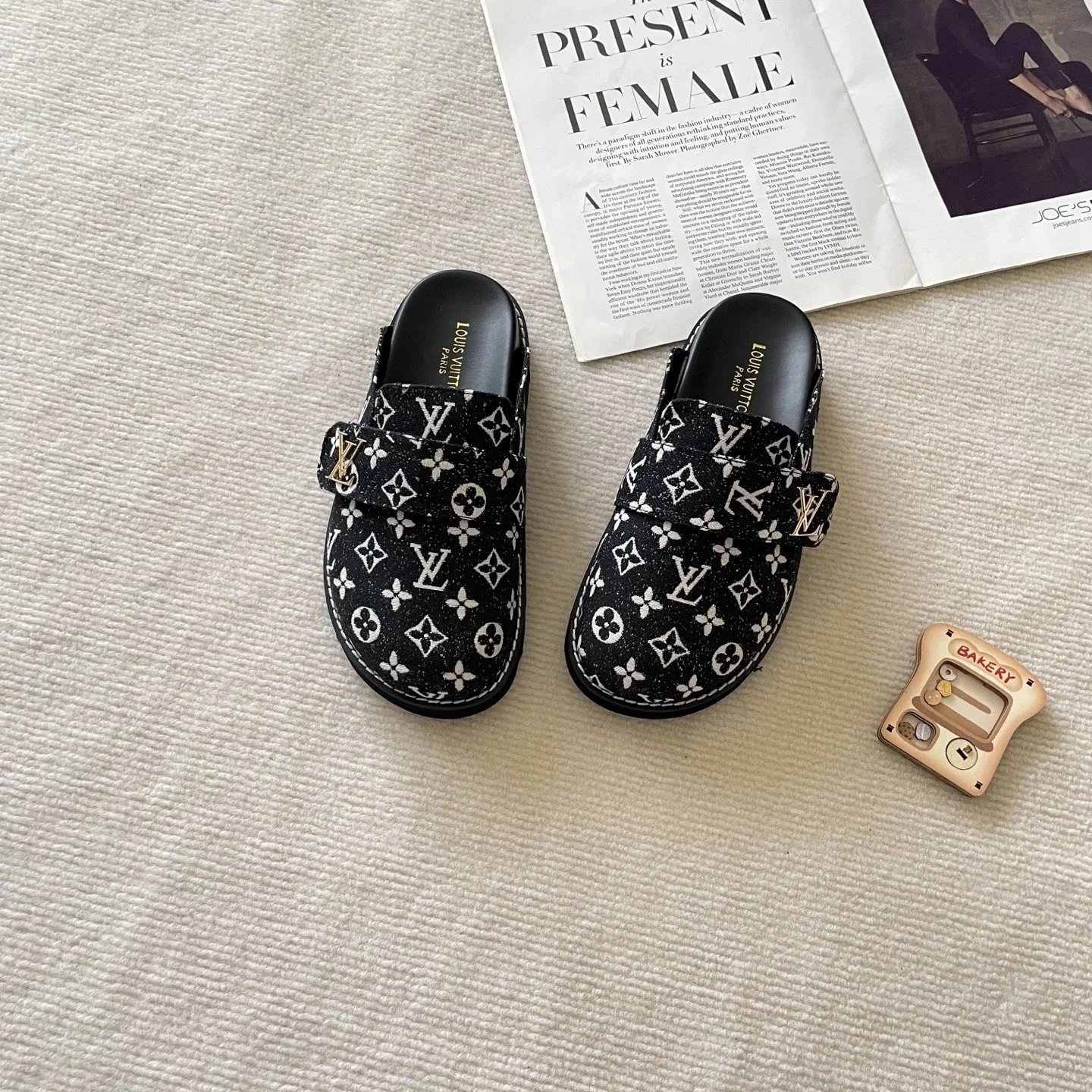 Louis Vuitton Slipers
