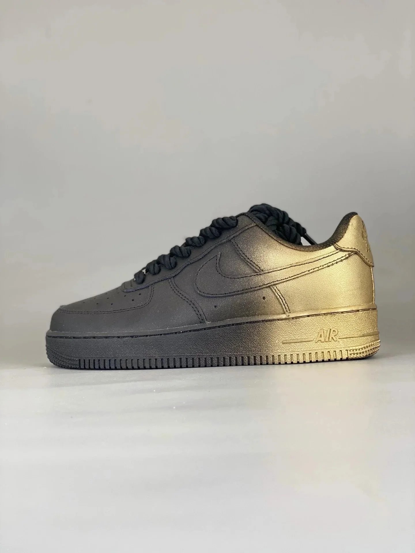Air Force 1 Low Sneakers