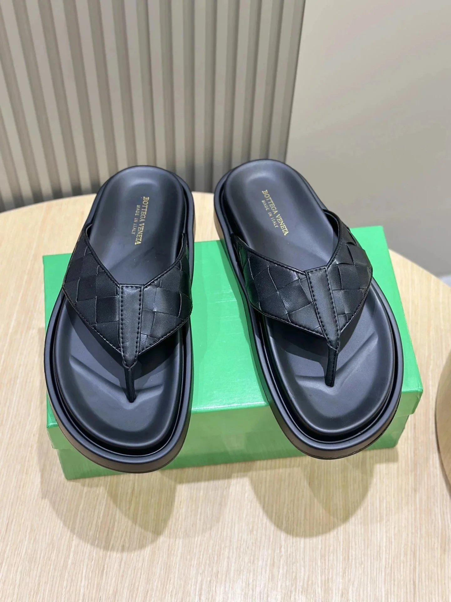 Bottega Veneta slippers (8 colors)