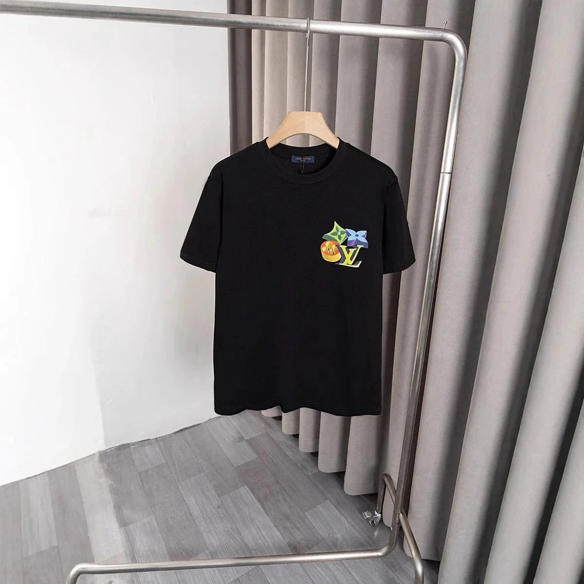 Louis Vuitton T-Shirts Short-Sleeve Graphic T-Shirt image 7