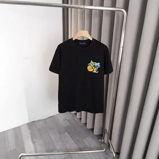 Louis Vuitton T-Shirts Short-Sleeve Graphic T-Shirt product detail image 7