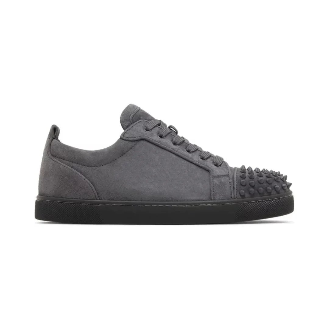 Rivet Smoky