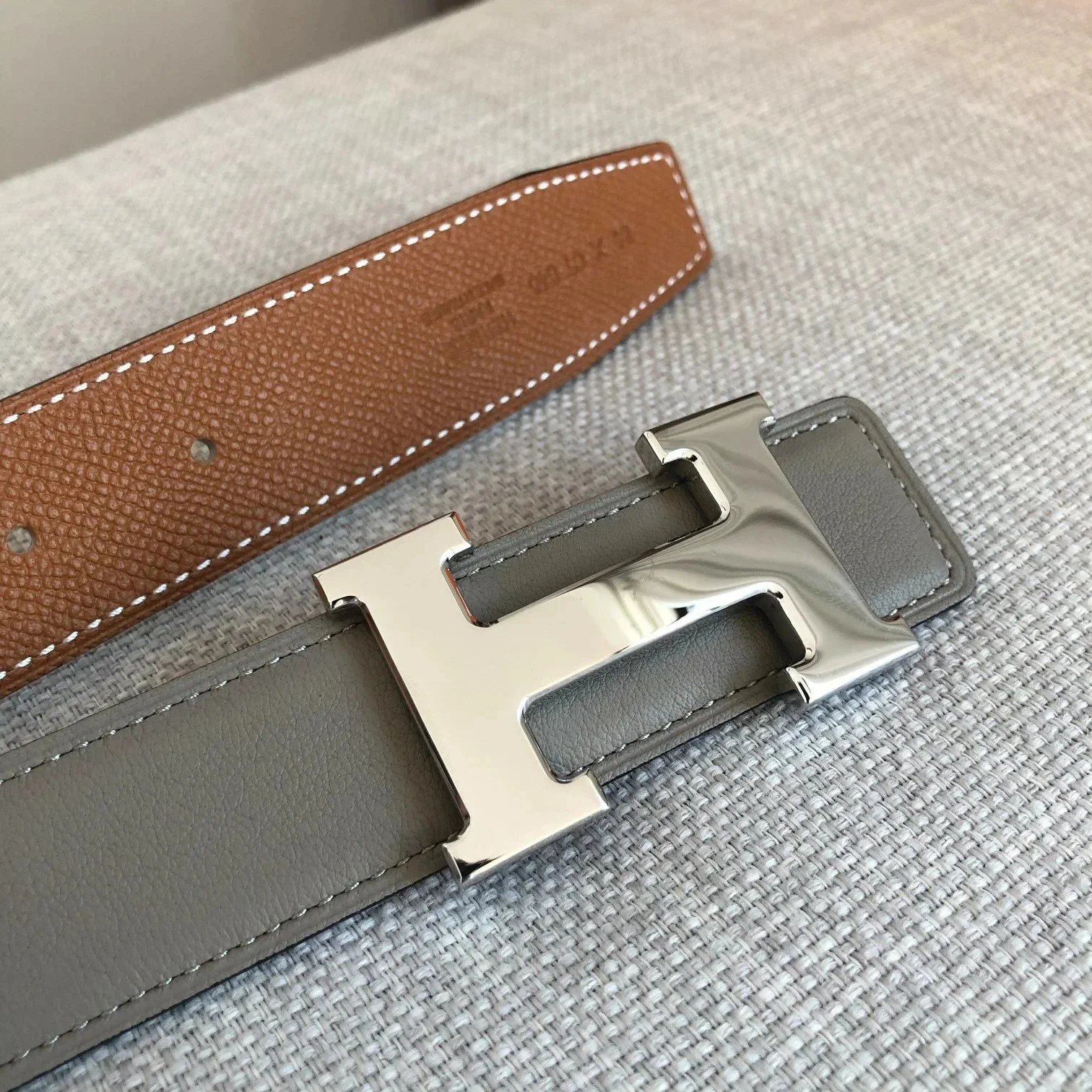 Hermès Belts Reversible 32 mm leather belt with H buckle image 15
