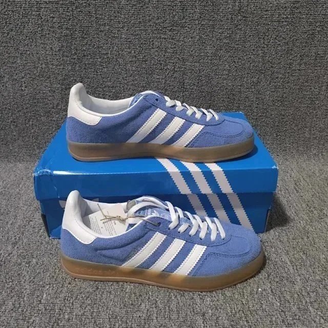 Adidas Sneakers Samba image 3