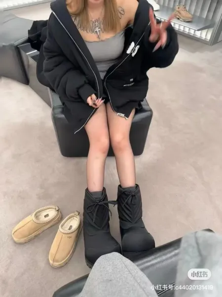 Balenciaga Snow Boot Black Boots - 3