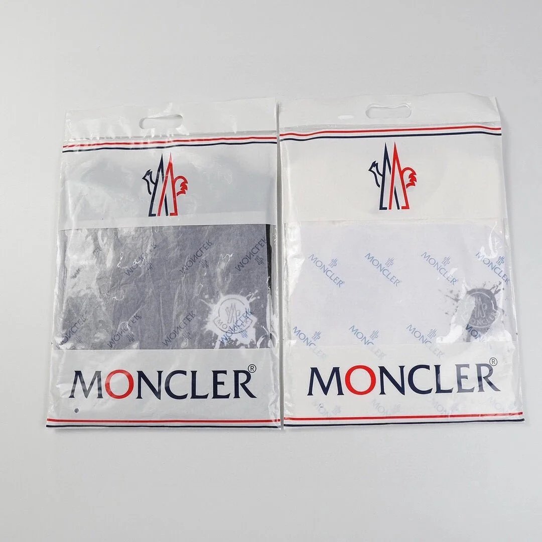 Moncler T-Shirts Logo-Print Crewneck T-Shirt image 10