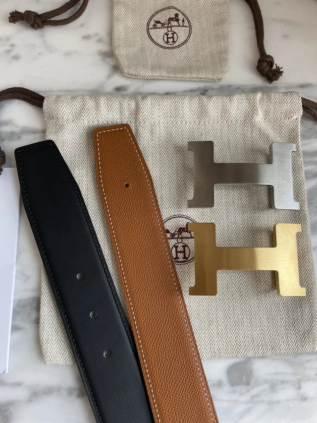 Hermès Belts Constance Reversible Leather Belt, 38 mm product detail image 9